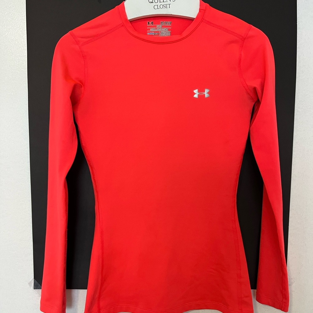 Under Armour active top